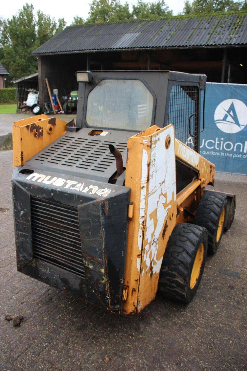 Schranklader Mustang 2040 Diesel 29.8kW 1998 (Marge)