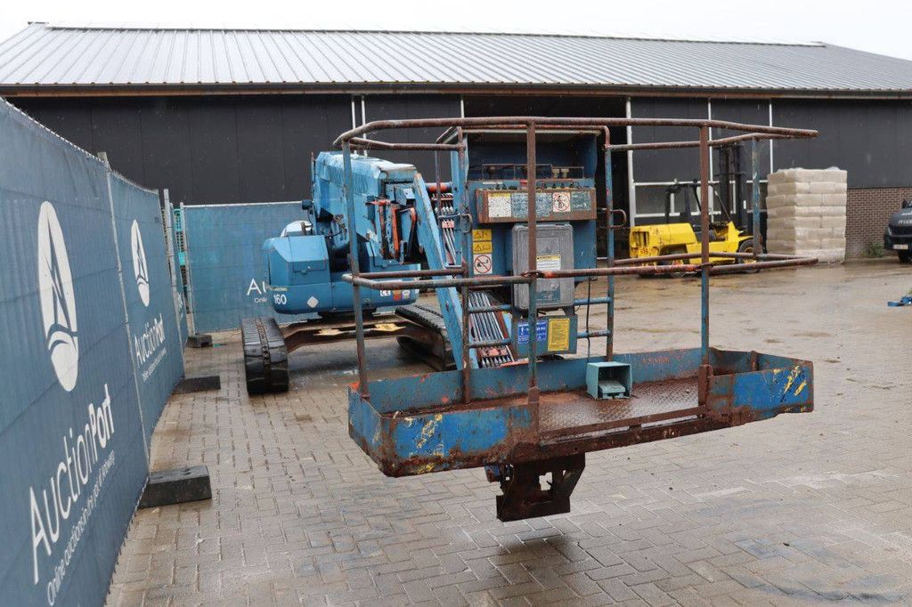 Teleskoparbeitsbühne Hitachi HX140B Diesel 15,9 m 2001