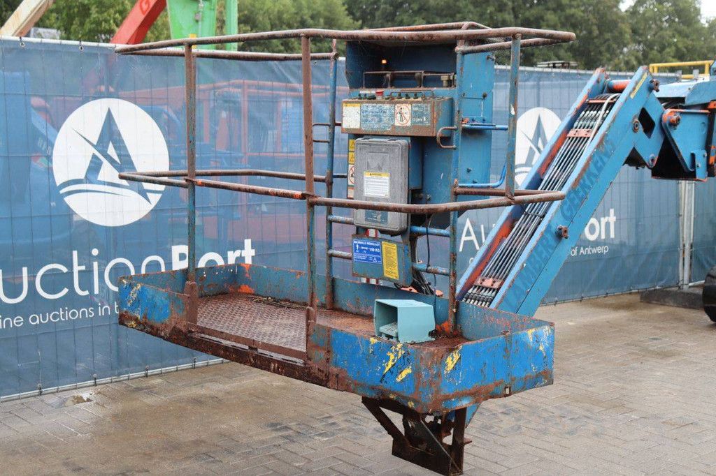 Teleskoparbeitsbühne Hitachi HX140B Diesel 15,9 m 2001