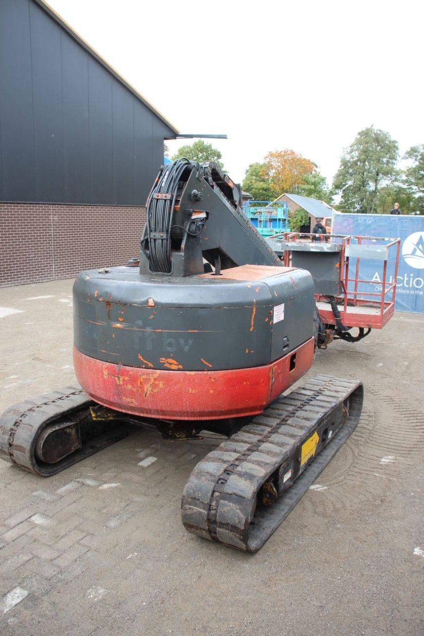 Hitachi HX99B Diesel 11.7m Telescopic Boom Lift