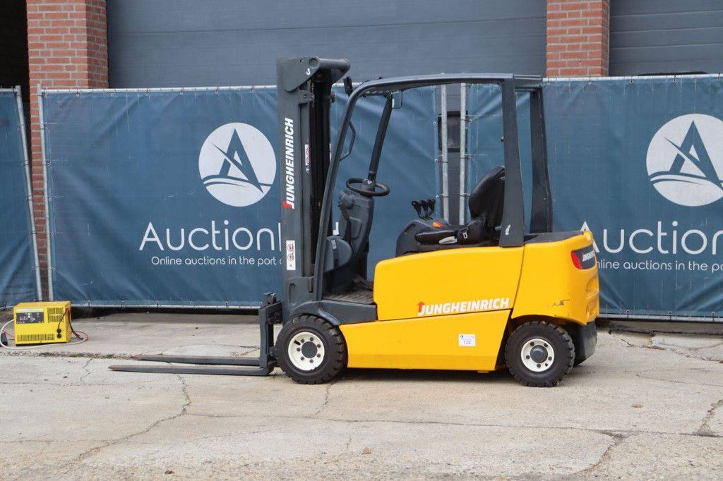 Heftruck Jungheinrich EFG 318 Elektrisch 1750kg 4.8m 2007