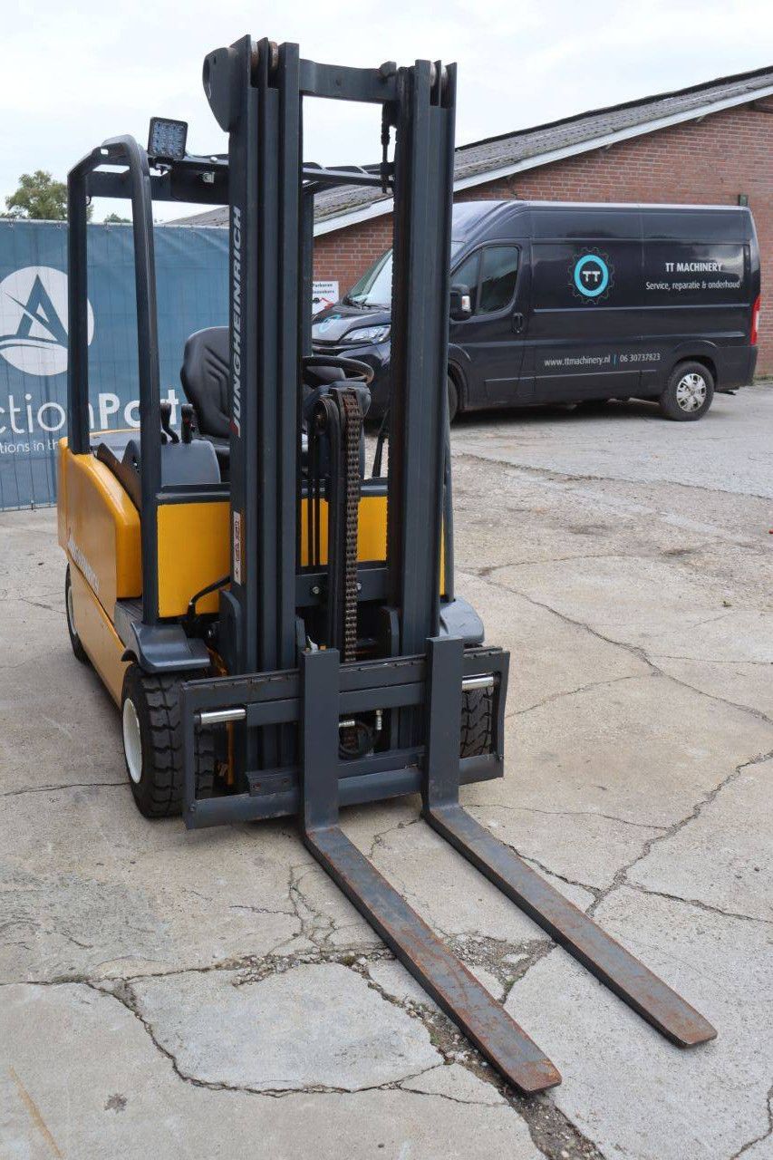 Heftruck Jungheinrich EFG 318 Elektrisch 1750kg 4.8m 2007