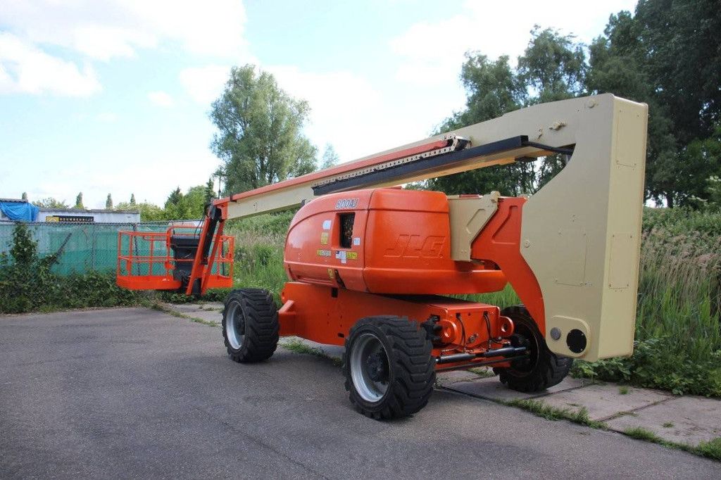 Articulating boom lift JLG 800AJ Diesel 26.20m