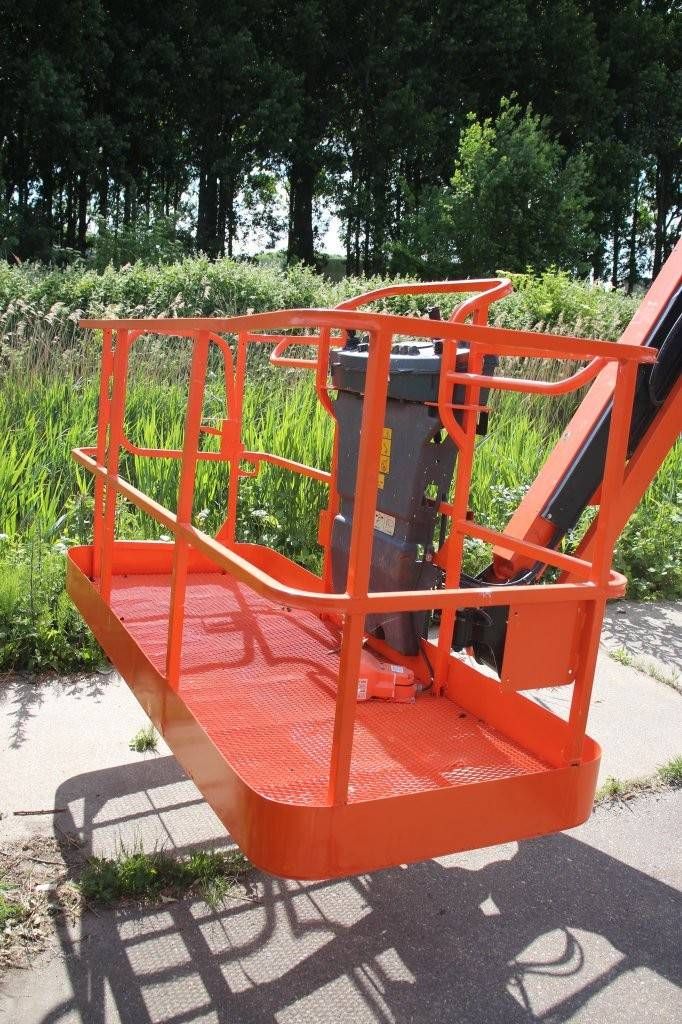 Articulating boom lift JLG 800AJ Diesel 26.20m