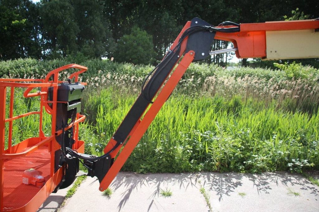 Articulating boom lift JLG 800AJ Diesel 26.20m