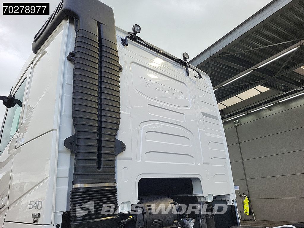 Volvo FH 540 8X4 NEW! HYVA 30-62 Heavy-Duty Lift-Steering Axle Retarder Euro 6