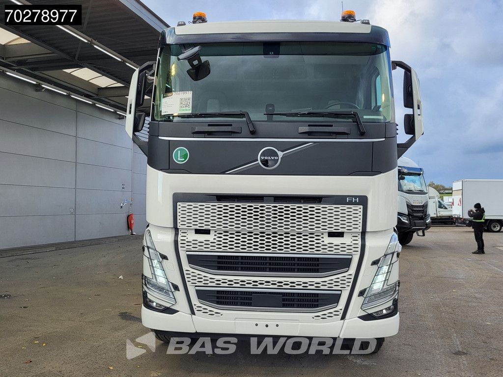 Volvo FH 540 8X4 NEW! HYVA 30-62 Heavy-Duty Lift-Steering Axle Retarder Euro 6