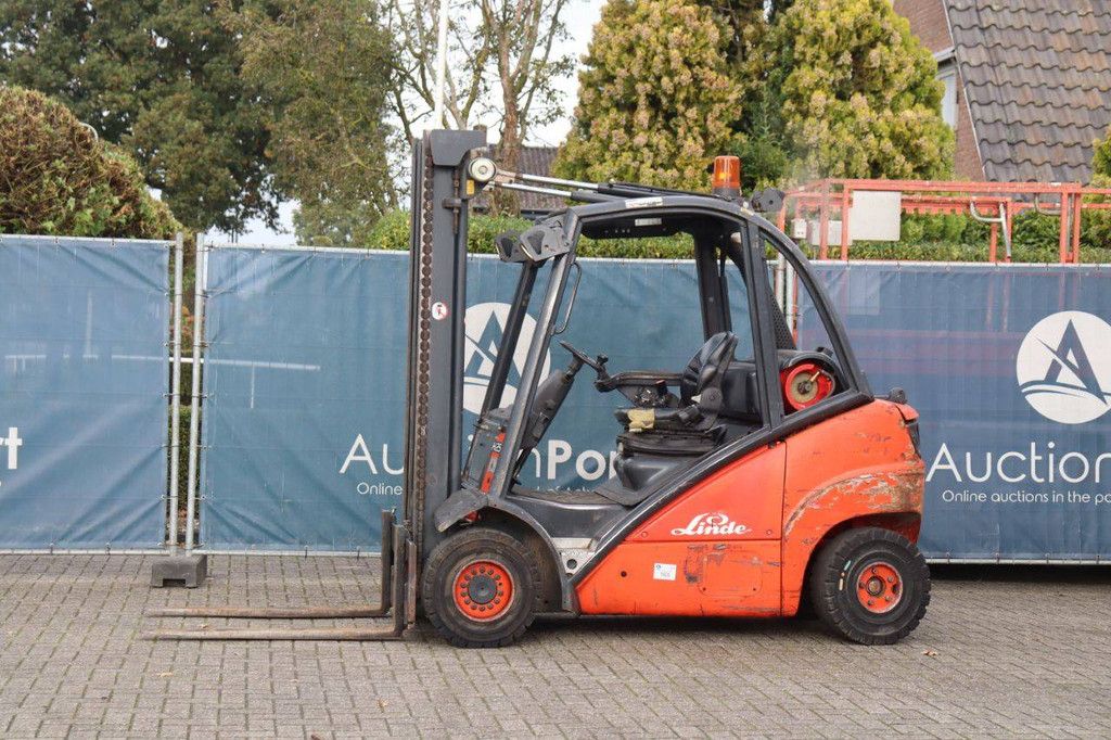 Gabelstapler Linde H25T Treibgas 2500kg 3,7m 2002