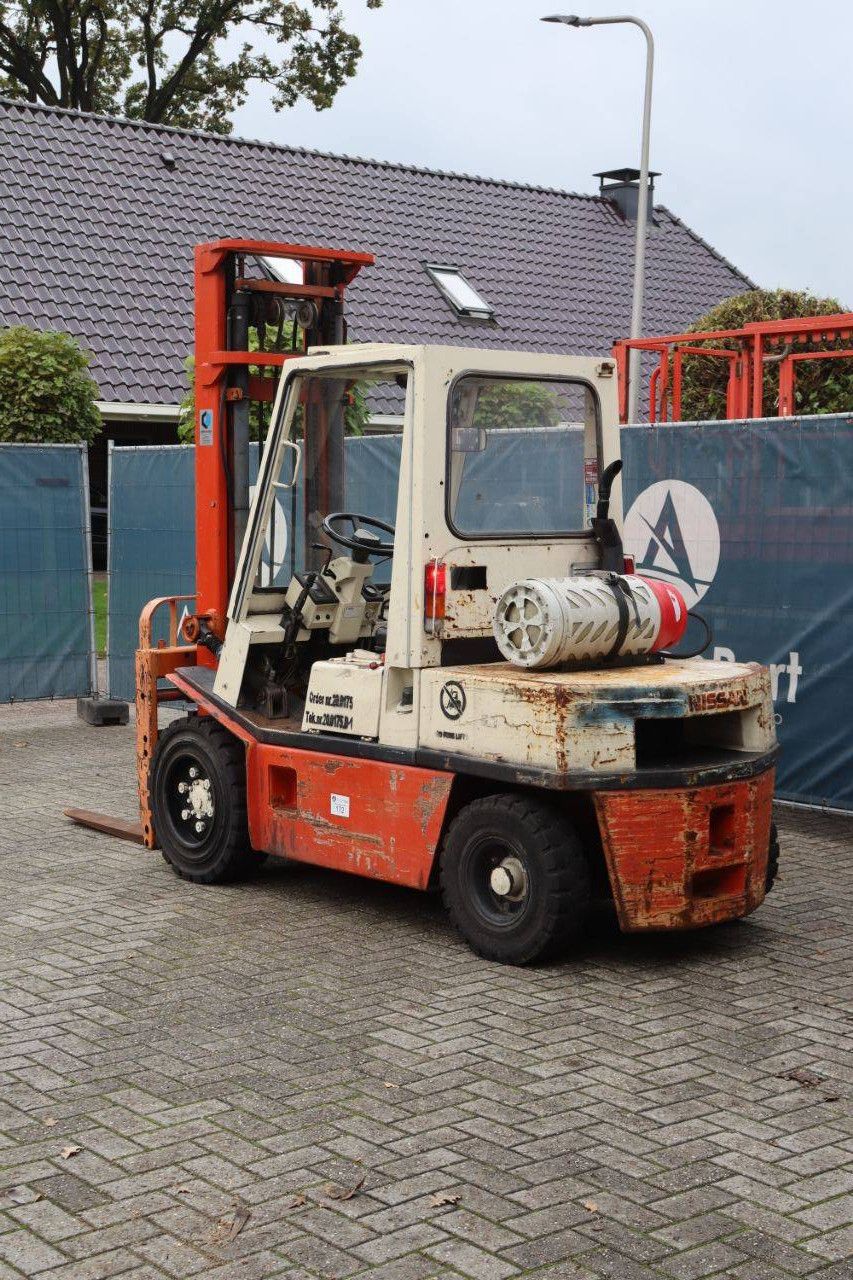 Gabelstapler Nissan RGH 02A-30U Treibgas 3000kg 4,0m