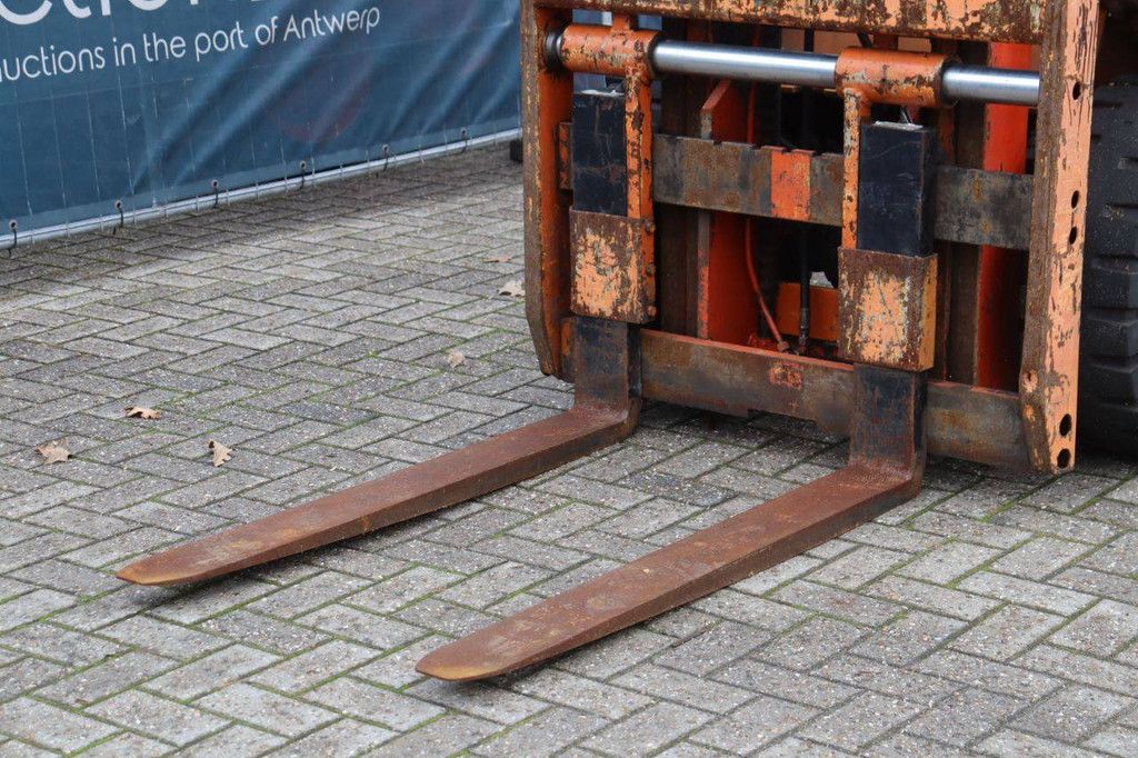 Gabelstapler Nissan RGH 02A-30U Treibgas 3000kg 4,0m