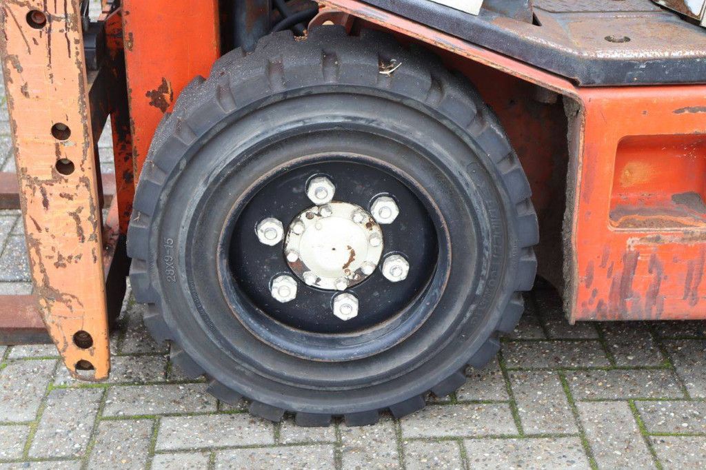 Gabelstapler Nissan RGH 02A-30U Treibgas 3000kg 4,0m