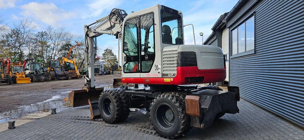 Takeuchi TB 175W