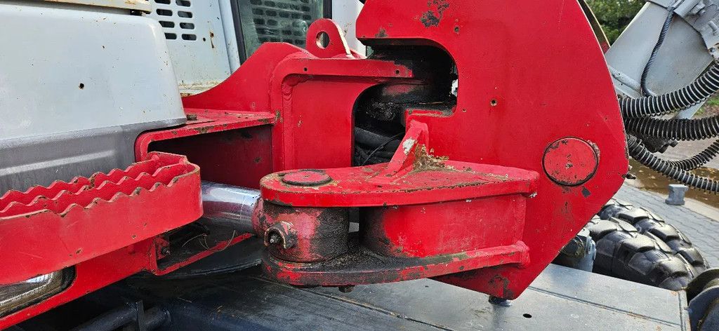 Takeuchi TB 175W