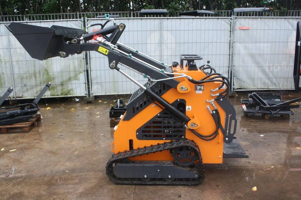 Kompaktlader Arteer QB-480 Benzin 24 PS 2025 Neu