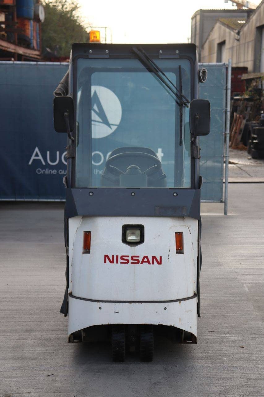 Narrow Aisle Forklift Nissan 4CBT2 Electric 2000kg 2010