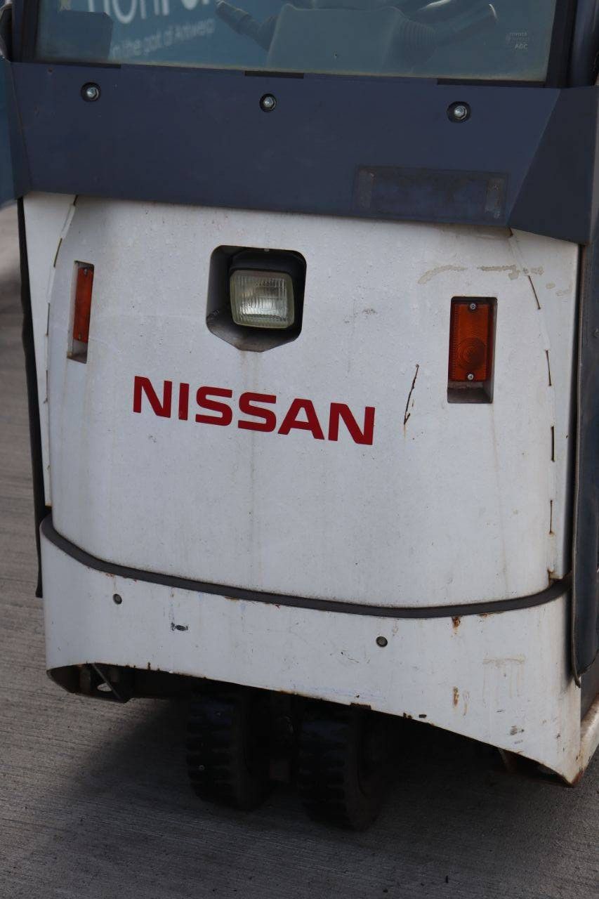 Narrow Aisle Forklift Nissan 4CBT2 Electric 2000kg 2010