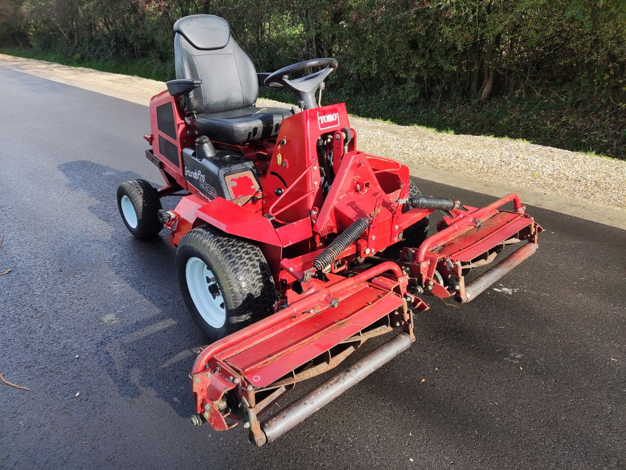 TORO zitmaaier (type GroundsPro 2000, B&S V-Twin, 180 cm.)