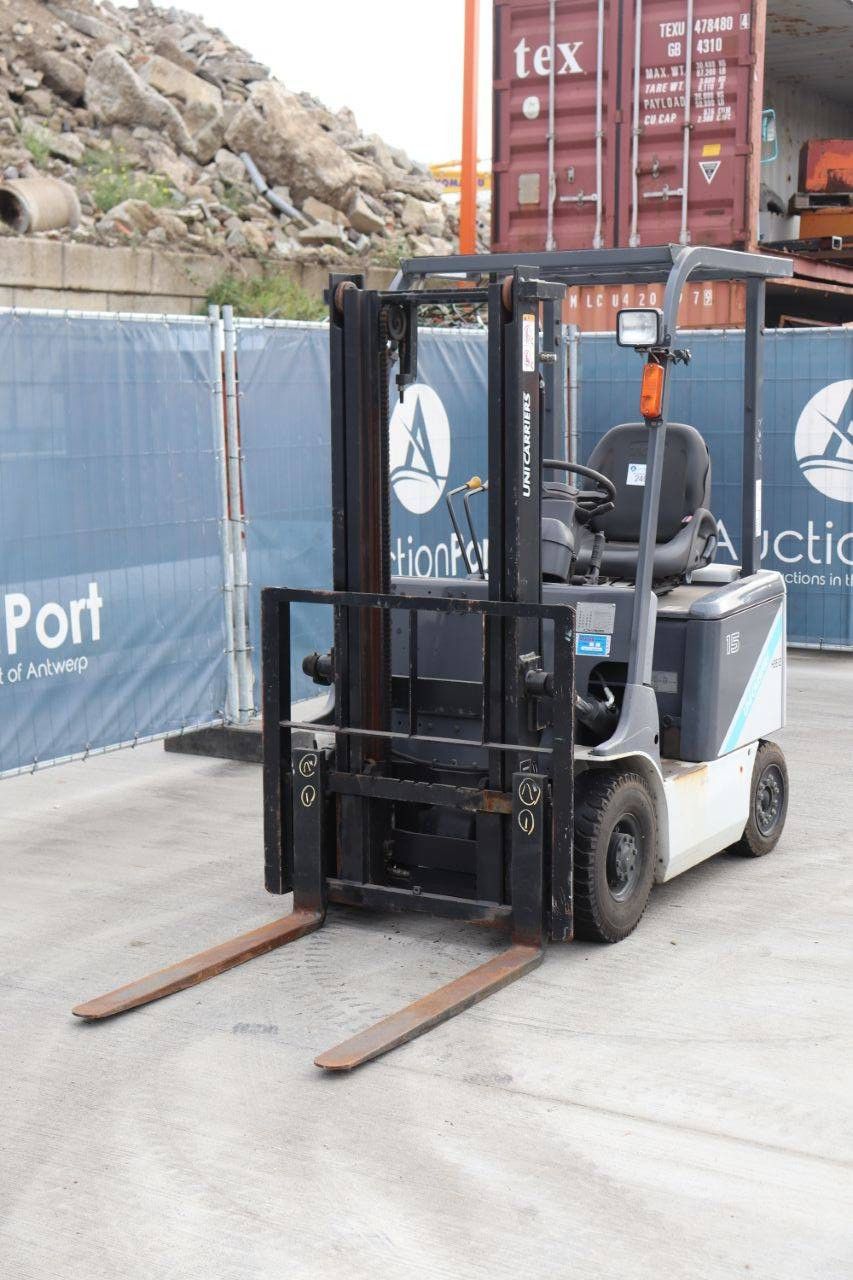 Unicarriers 15 Elektro-Gabelstapler 1500 kg 3 m