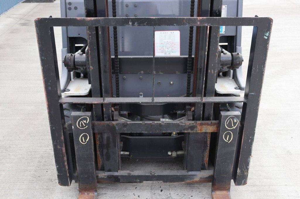 Unicarriers 15 Elektro-Gabelstapler 1500 kg 3 m