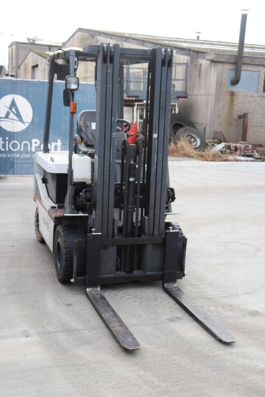 Gabelstapler Nissan T1B2 Elektro 1750kg 4,75m 2012