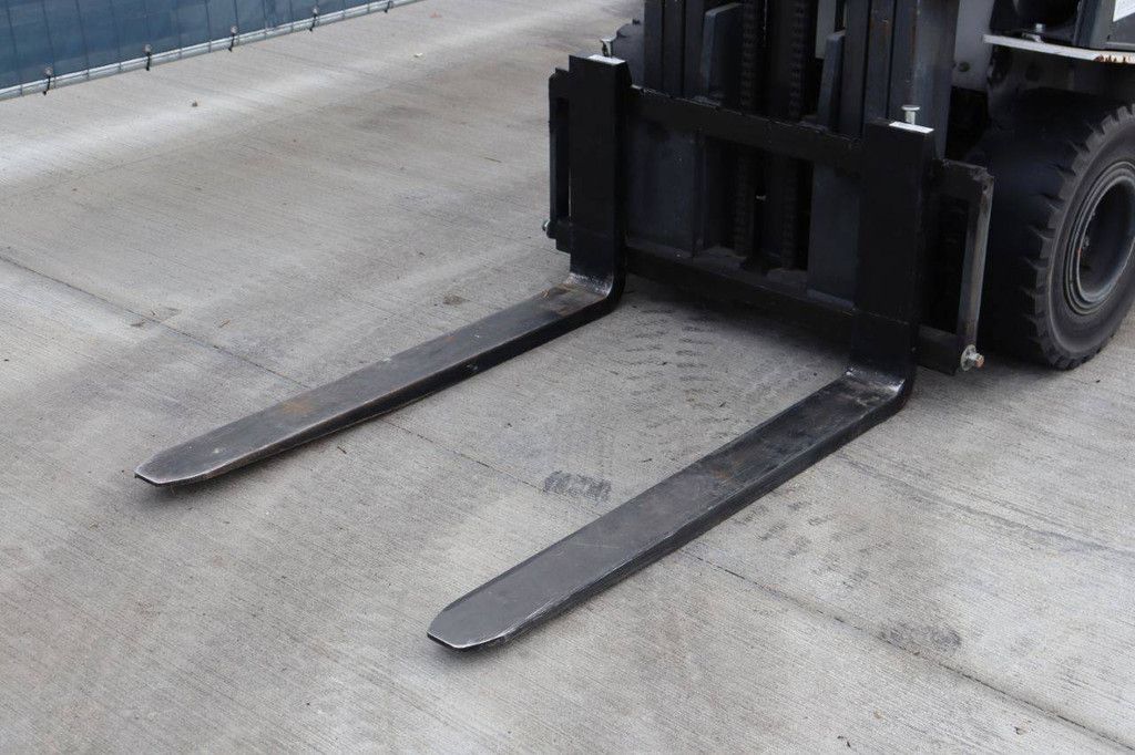 Gabelstapler Nissan T1B2 Elektro 1750kg 4,75m 2012