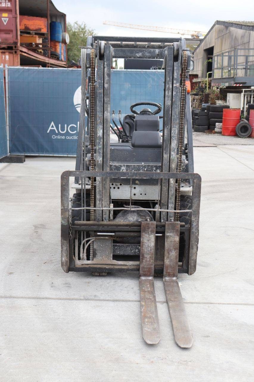 Gabelstapler Nissan PL02 Treibgas 2500kg 3,0m