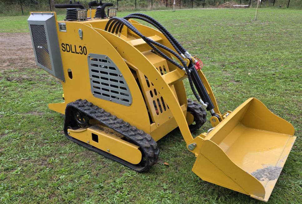 Schranklader skidster minishovel sherpha