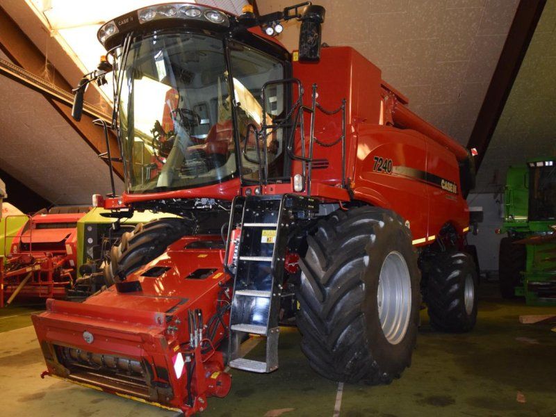 Case IH 7240 Axial Flow