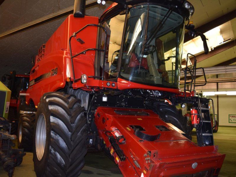 Case IH 7240 Axial Flow