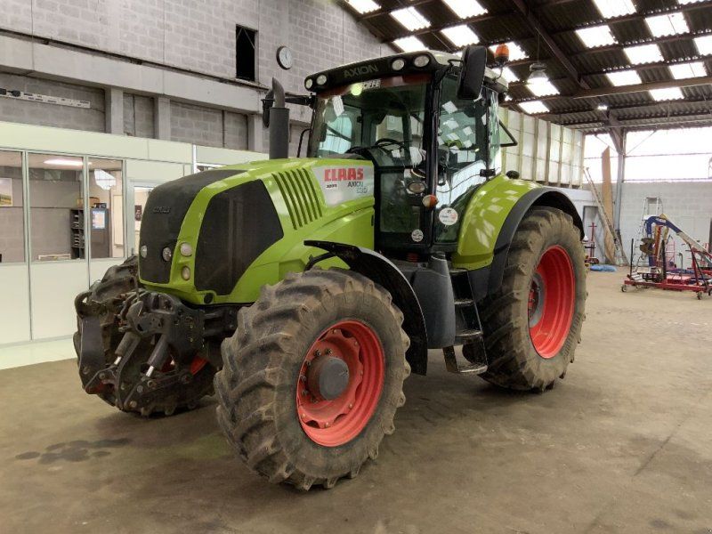 Claas AXION 820