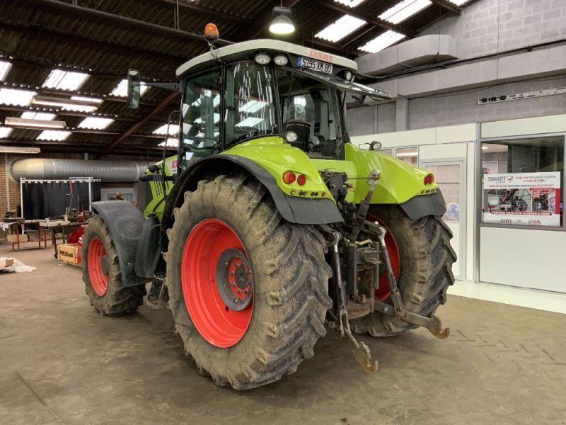 Claas AXION 820