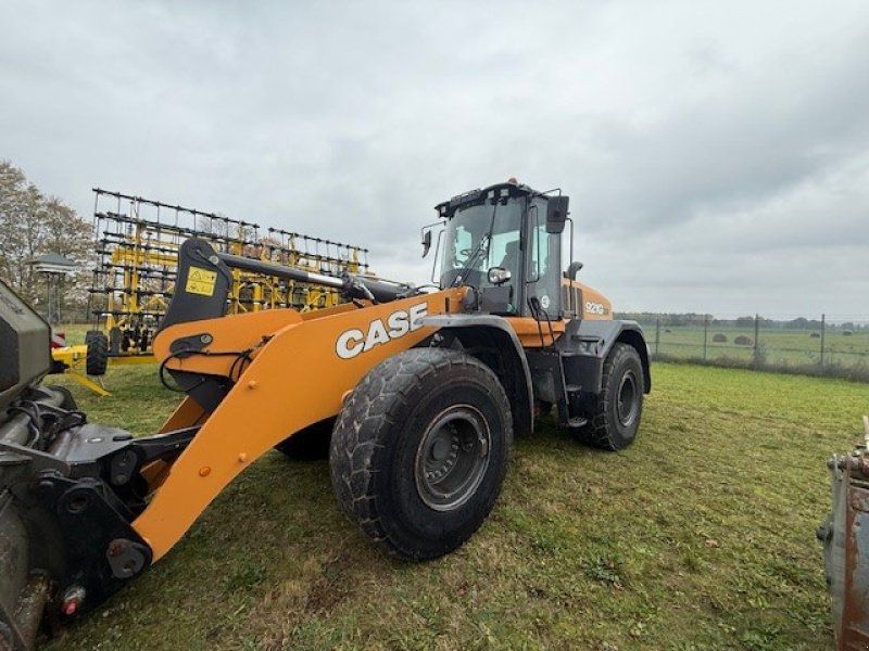 Case 921G