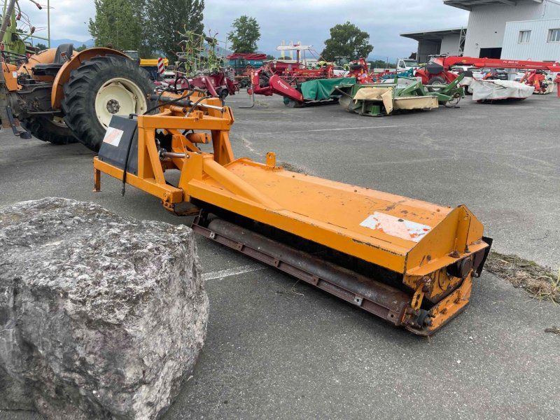Rousseau 1600 TS
