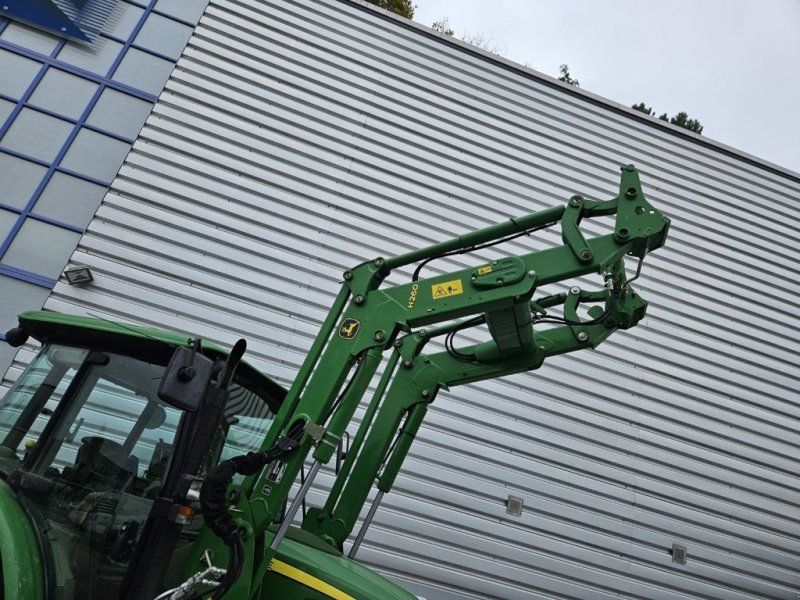 John Deere H 260