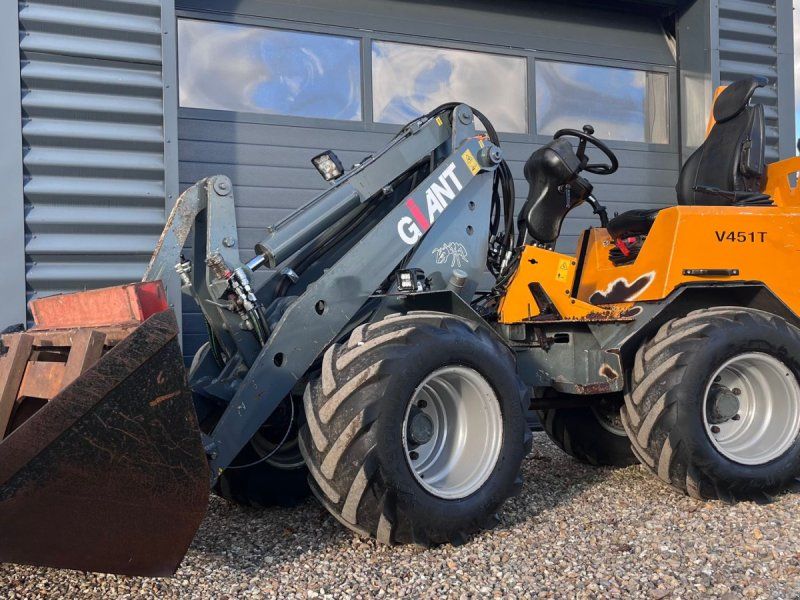 Giant V451T