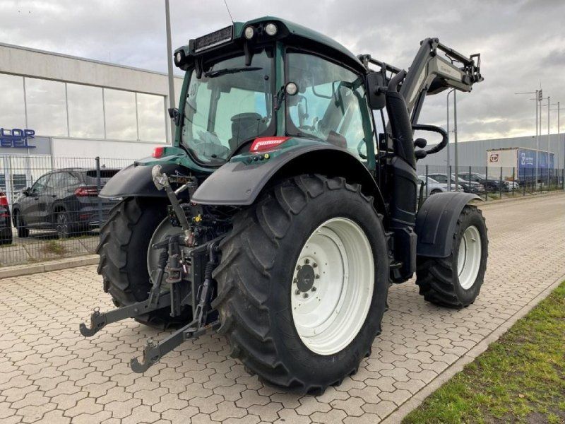 Valtra N104 MIT ALÖ FRONTLADER