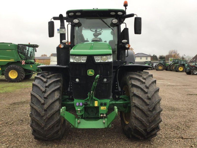 John Deere 7310R