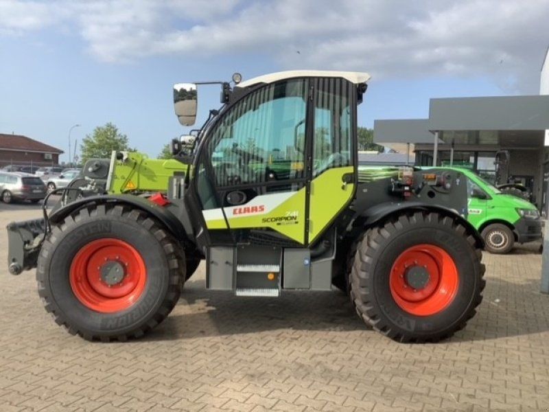 Claas Scorpion 741