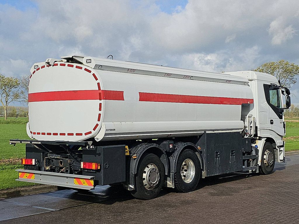 IVECO AD260S42 esterer 21850 ltr
