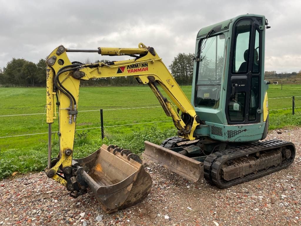 Yanmar Vio 25 minigraver 2700kg