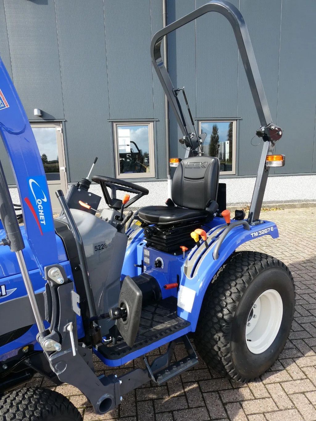 Iseki TM3267E 4wd / 0001 Draaiuren / Voorlader