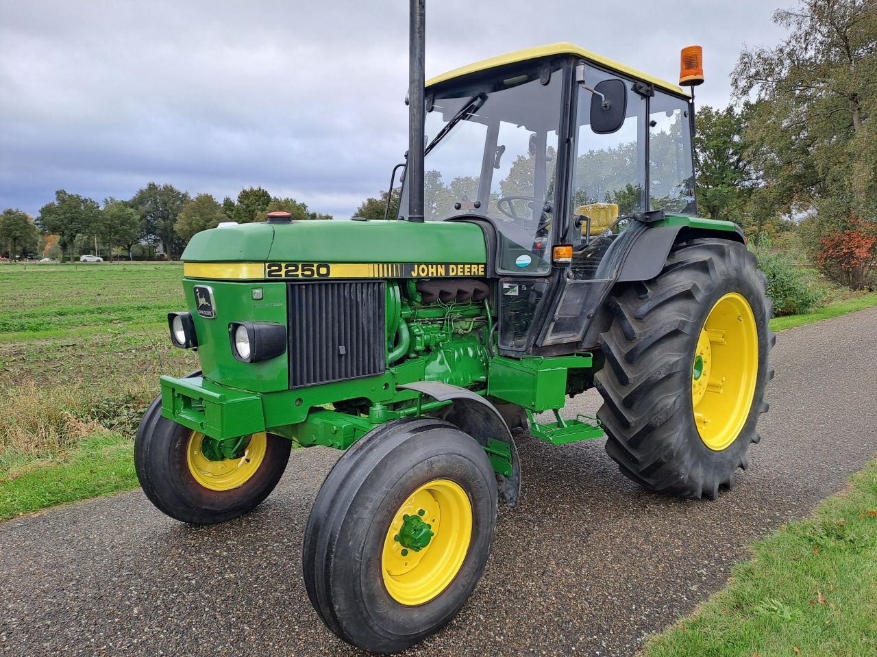 John Deere 2205- | kenteken | inruil & transport mogelijk
