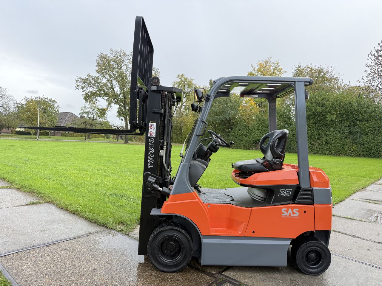 Toyota 2500KG triplex 4.3M Freelift Sideshift verlichting
