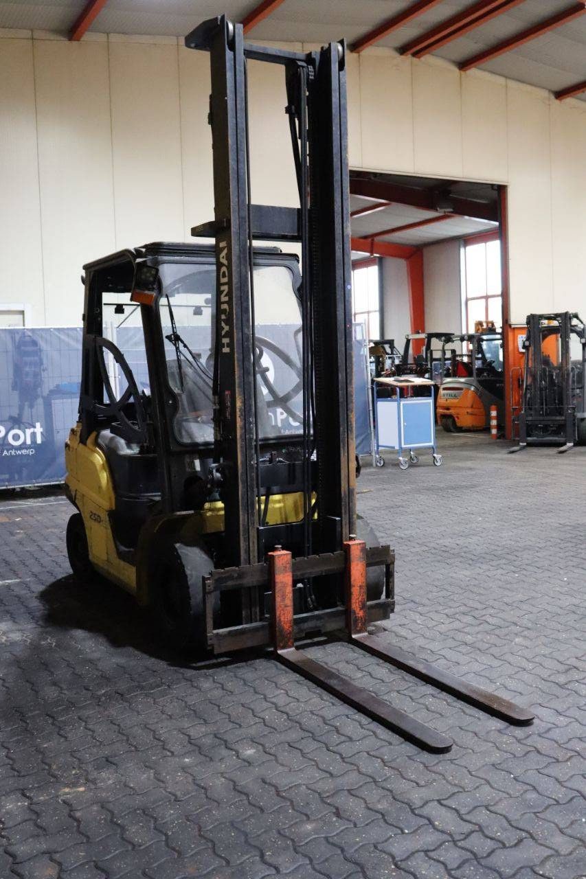 Heftruck Hyundai 25D-9 Diesel 2500kg 5m 2016