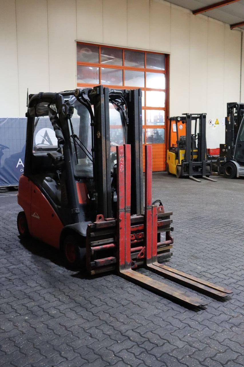 Gabelstapler Linde H20T-01 Treibgas 2000kg 2011