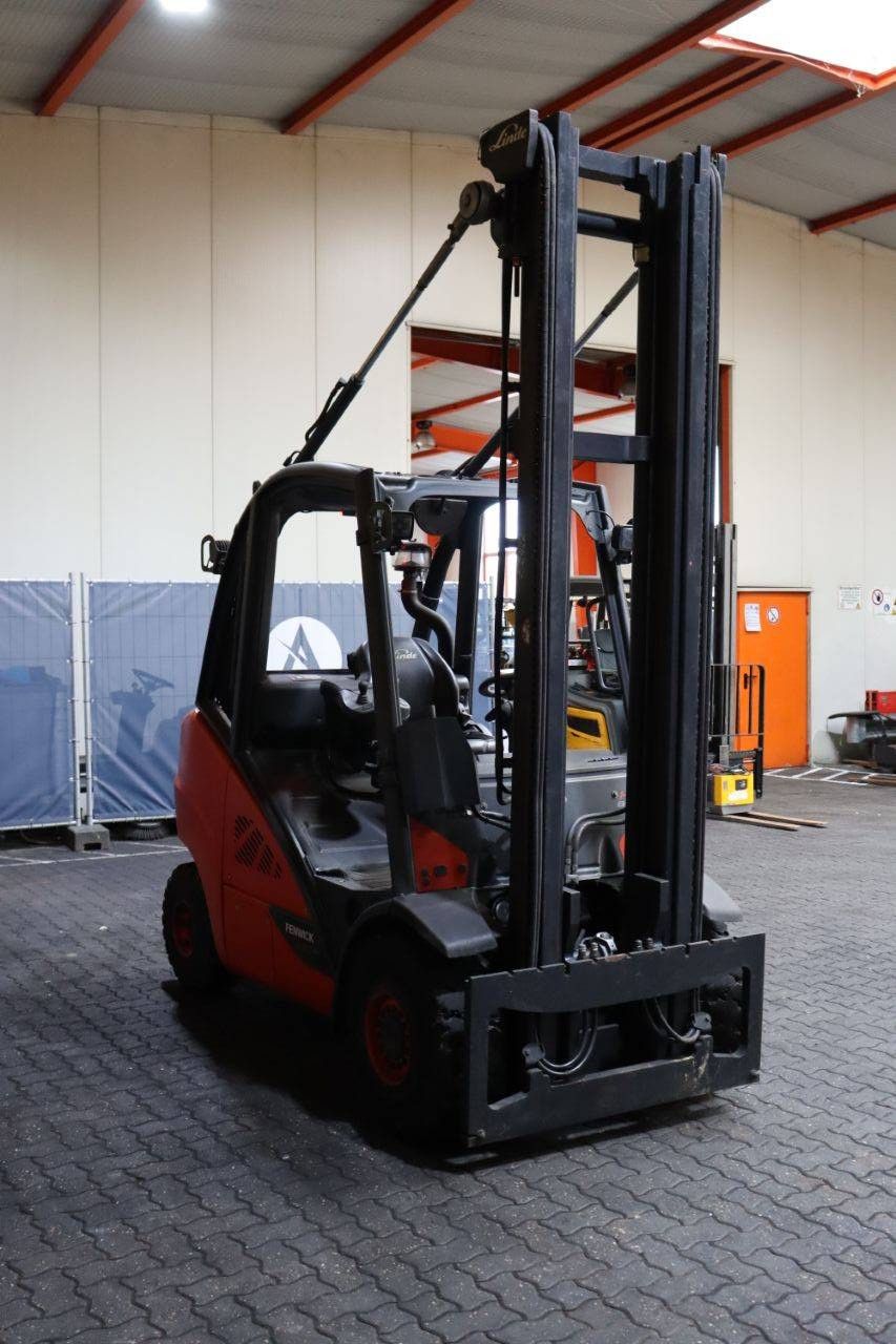 Fenwick-Linde H30 EVO Diesel-Gabelstapler 3000 kg 6,5 m 2015
