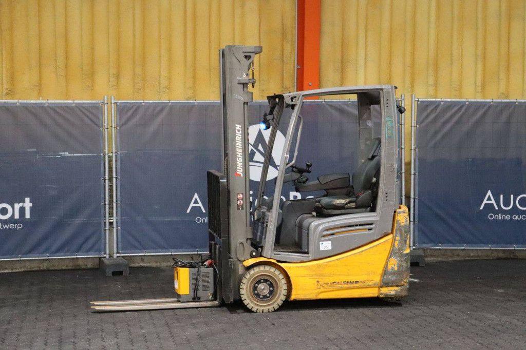 Gabelstapler Jungheinrich EFG 215 550DZ Elektro 1500kg 2019