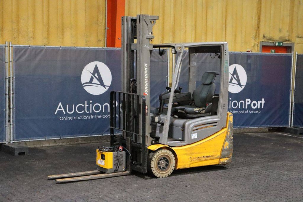 Gabelstapler Jungheinrich EFG 215 550DZ Elektro 1500kg 2019