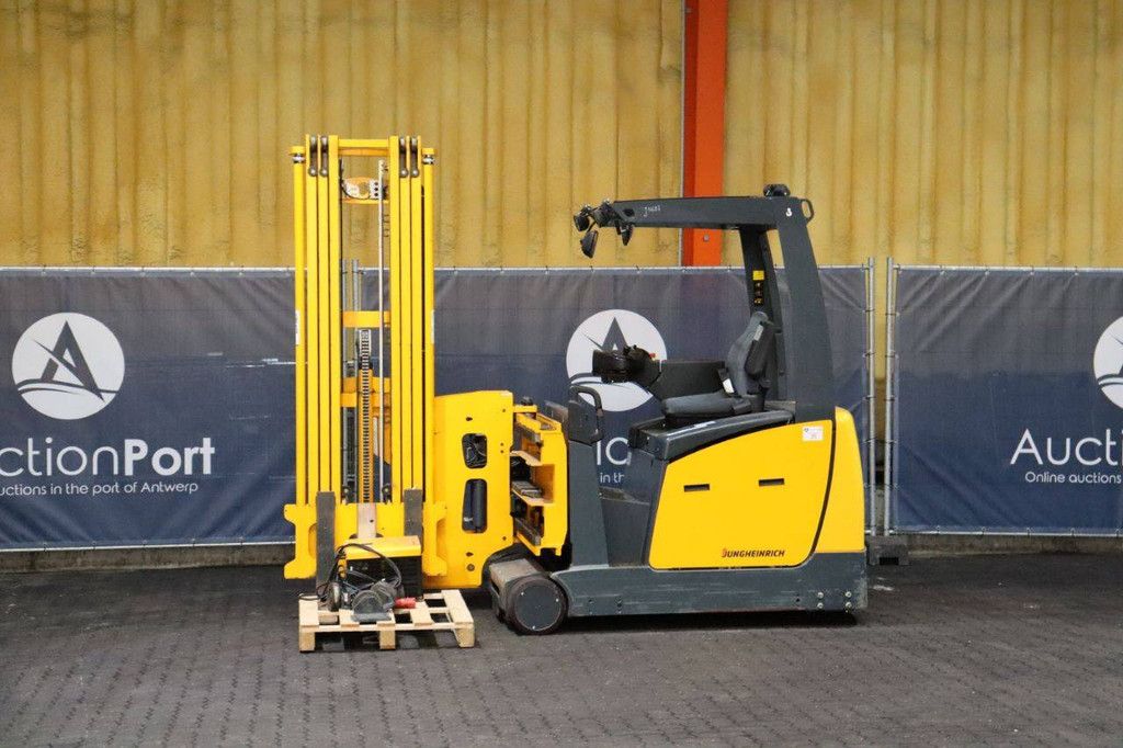 Schubmaststapler Jungheinrich EFX 410 Elektro 1000kg 5,5m 2014