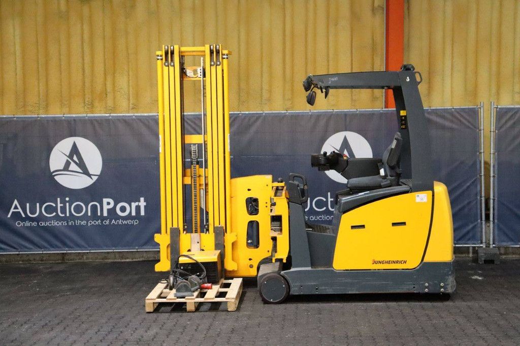 Schubmaststapler Jungheinrich EFX 410 Elektro 1000kg 5,5m 2014